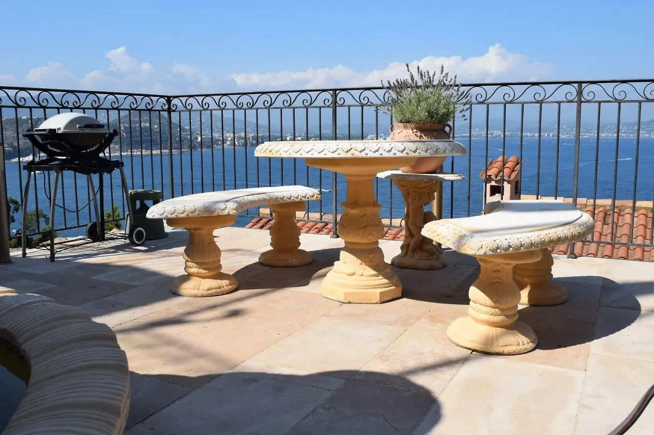 Villas And Suites La Coraillere Resort 테울쉬르메르 0*,  프랑스